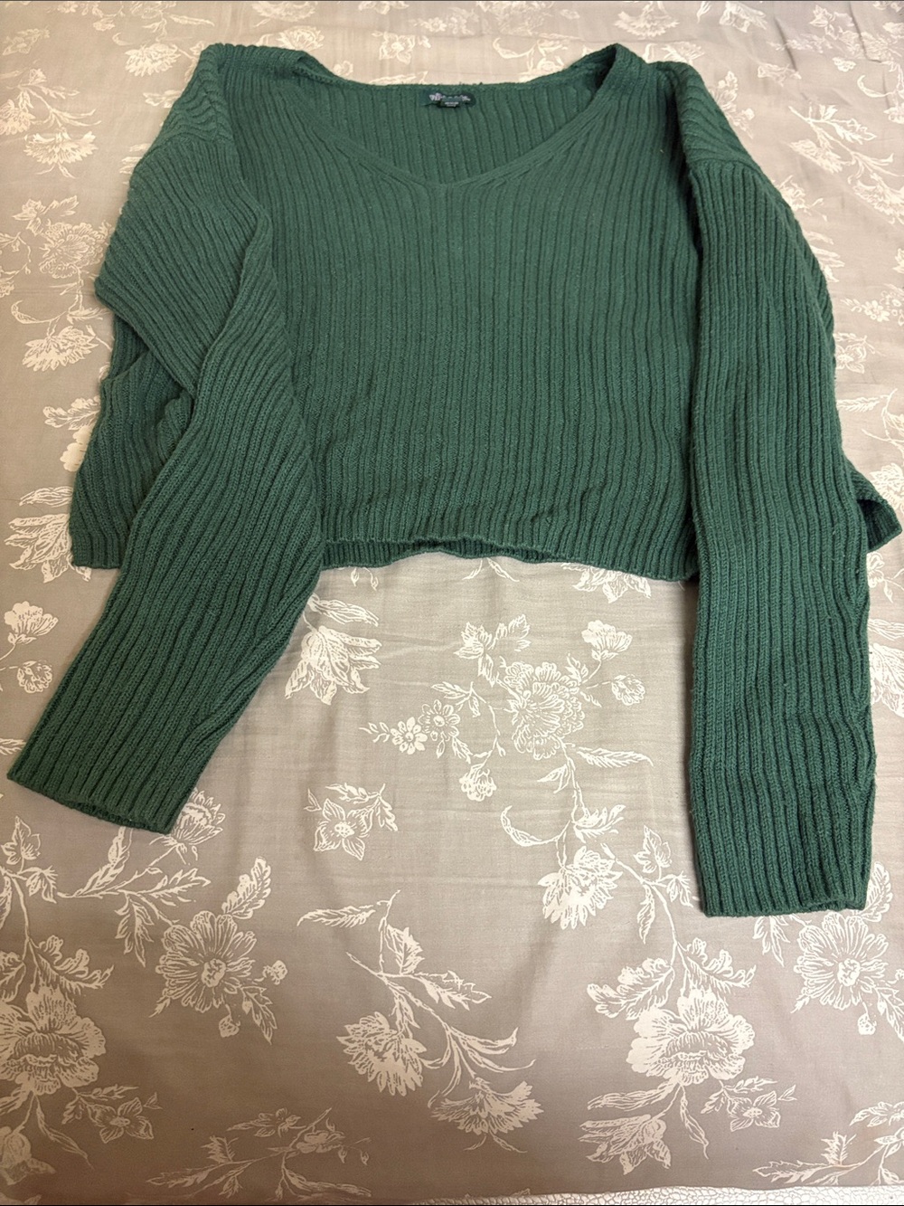Deep Green Ribbed V-Neck Cropped Sweater Top